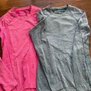 Figs Size XS Heathered Pink and Greyish Green Long Sleeve Shirts